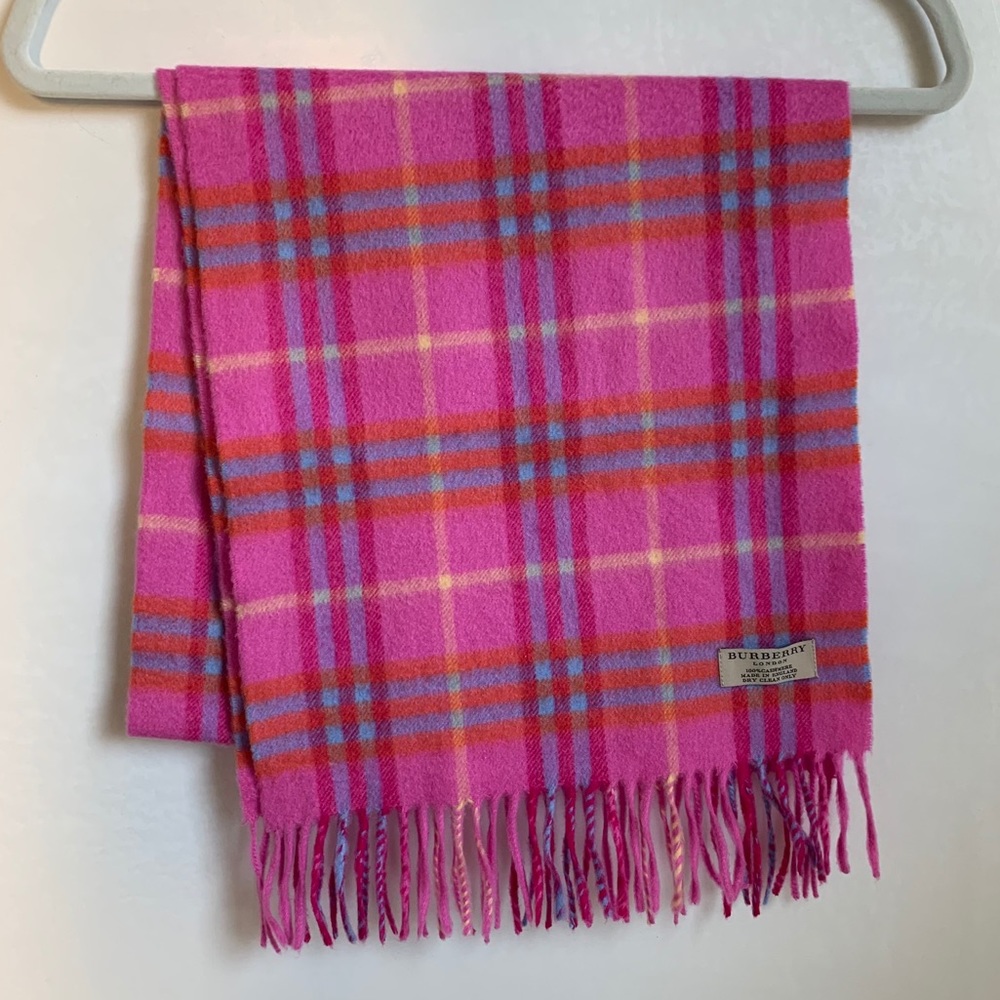 Burberry pink cashmere scarf